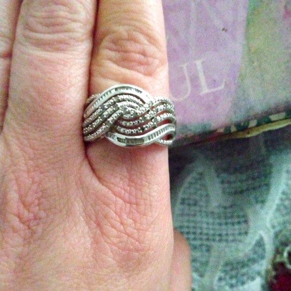 Sterling anniversary ring - Picture 1 of 3